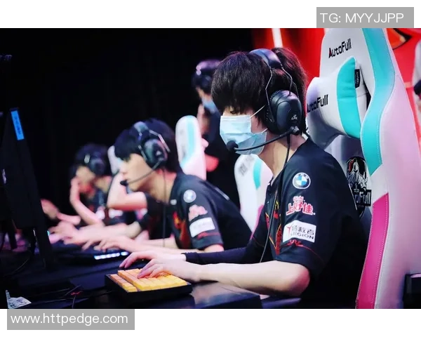 聚焦和平精英FPX战队意识提升与团队协作的深度探讨